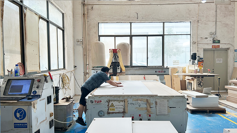 Panel Sawing / Cutting